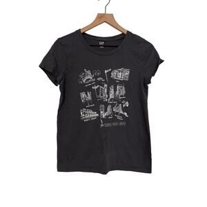 GAP Black Short Sleeve Graphic Tee